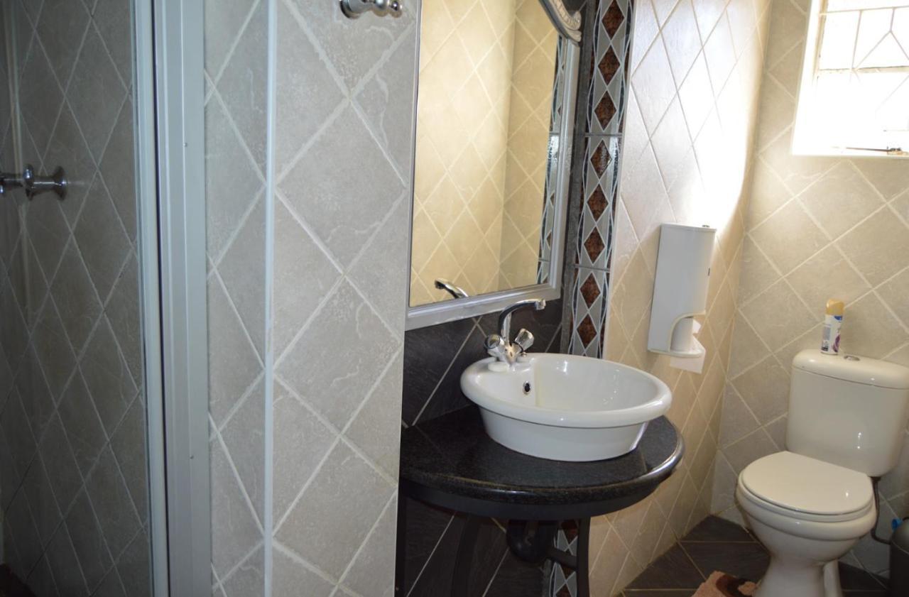 House Ebony B&B Newcastle Εξωτερικό φωτογραφία