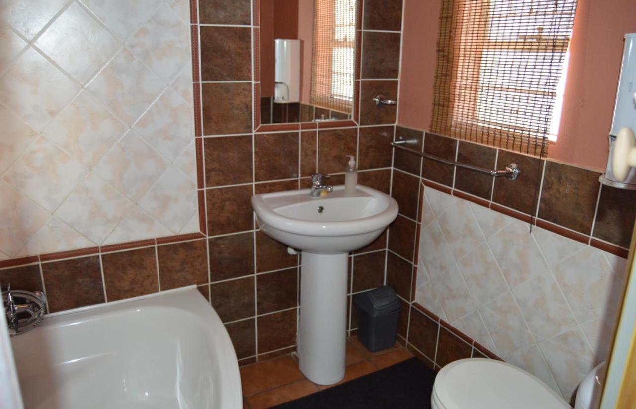 House Ebony B&B Newcastle Εξωτερικό φωτογραφία
